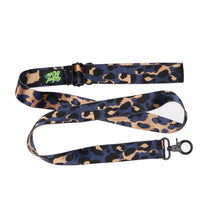 Load image into Gallery viewer, Lucky Charm Lead